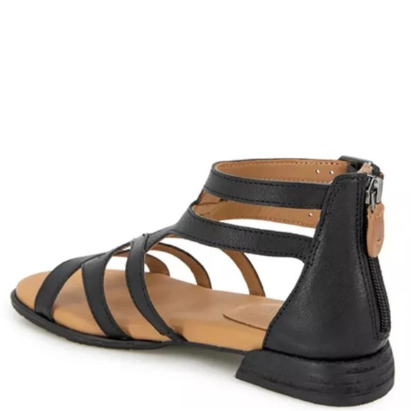 NWOB Gentle Souls by Kenneth Cole Women's Hallie Flat Black Leather Sandals 7.5 - Picture 4 of 12